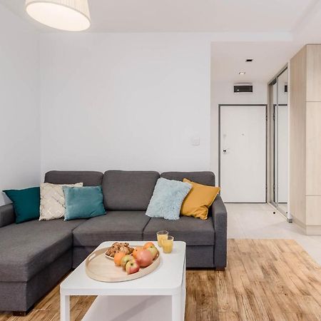 Chill Apartments Wola Center Варшава Екстериор снимка