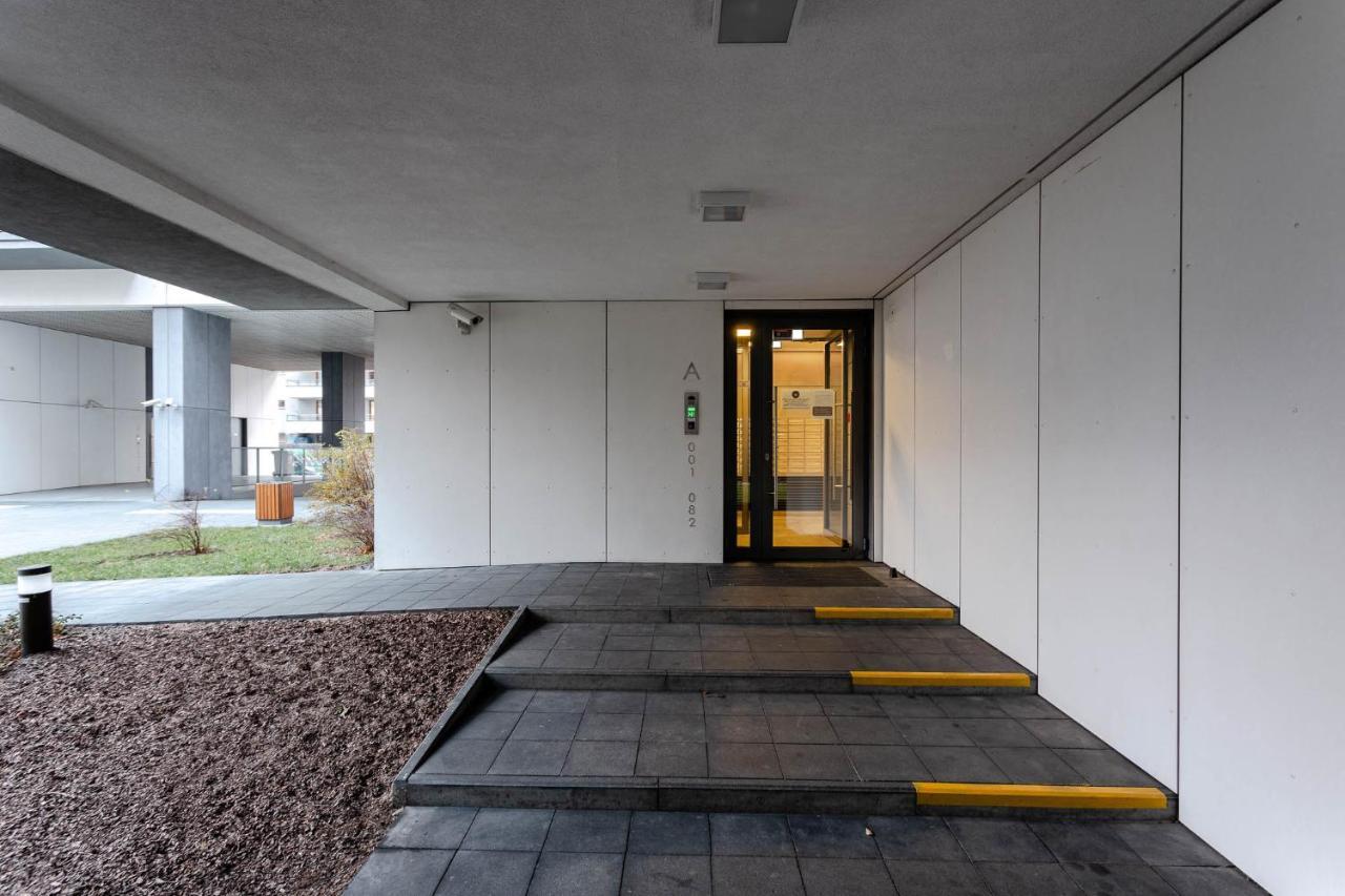 Chill Apartments Wola Center Варшава Екстериор снимка