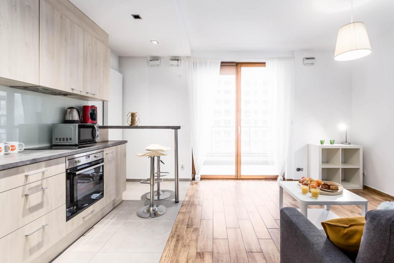 Chill Apartments Wola Center Варшава Екстериор снимка