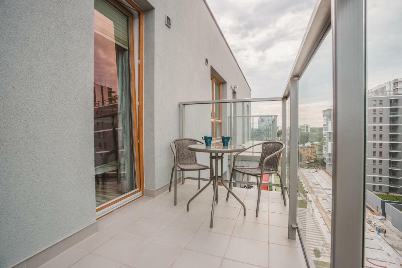 Chill Apartments Wola Center Варшава Екстериор снимка