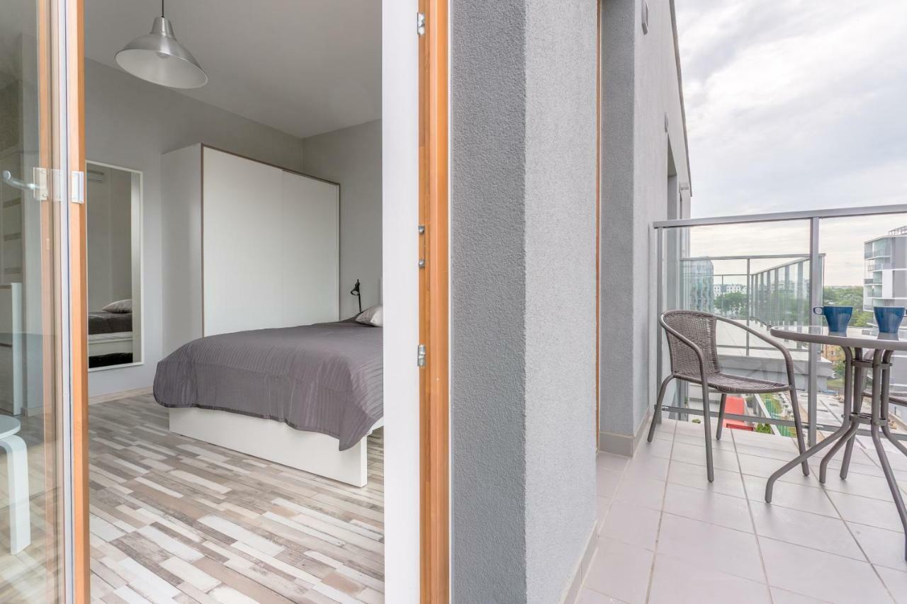Chill Apartments Wola Center Варшава Екстериор снимка
