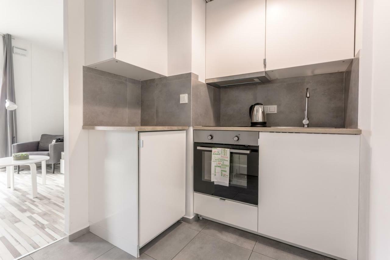 Chill Apartments Wola Center Варшава Екстериор снимка